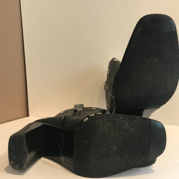 Ladies Capelta Leather Boots - Picture 6 of 11